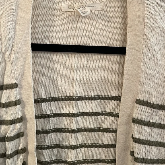 Levi’s cardigan - Picture 3 of 4